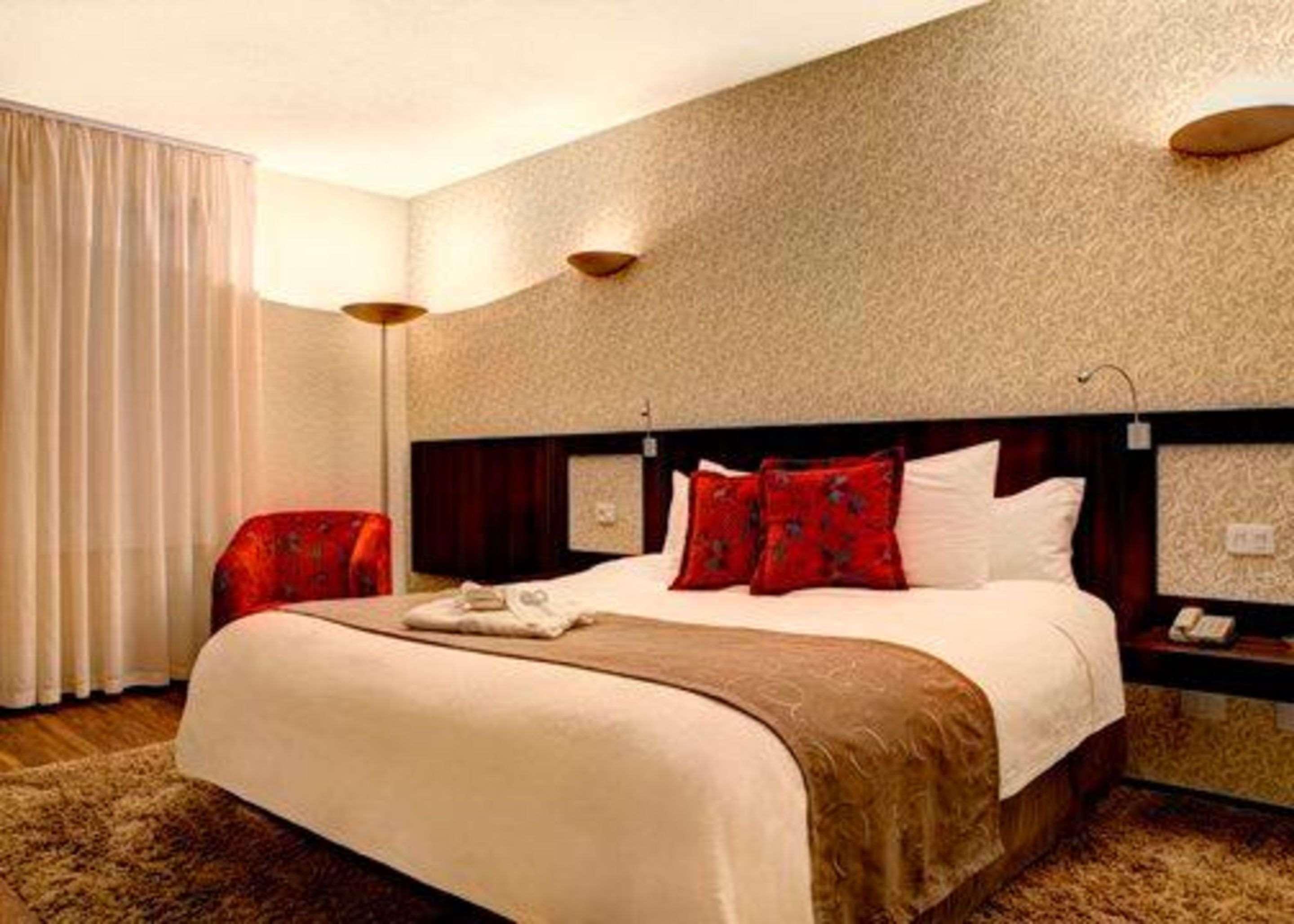 Quality Hotel Curitiba Phòng bức ảnh