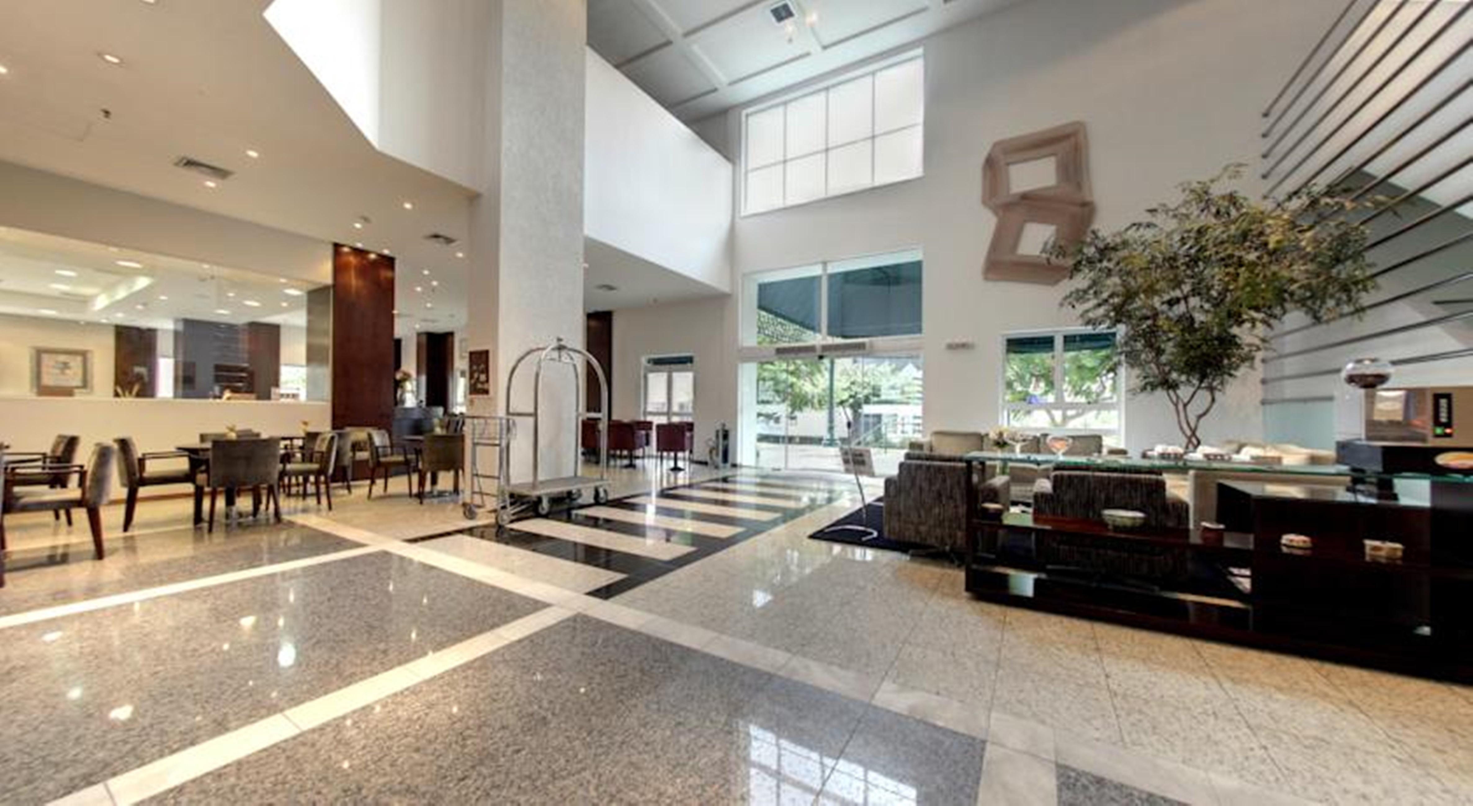 Quality Hotel Curitiba Ngoại thất bức ảnh